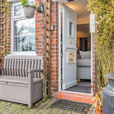 Daisy Cottage Leek Exterior photo